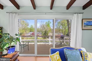 6439 Lakeview Dr, Falls Church, VA 22041 - Photo 9