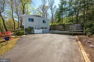 6439 Lakeview Dr, Falls Church, VA 22041 - Photo 47