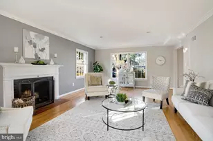 9129 Leghorn Pl, Fairfax, VA 22031 - Photo 9