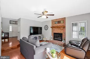 8933 Triple Ridge Rd, Fairfax Station, VA 22039 - Photo 7