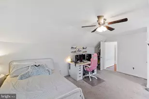 8933 Triple Ridge Rd, Fairfax Station, VA 22039 - Photo 25