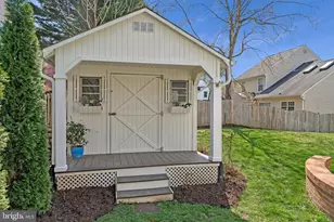 8933 Triple Ridge Rd, Fairfax Station, VA 22039 - Photo 43