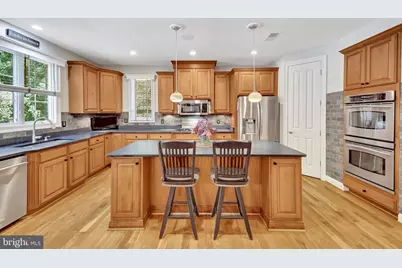 2961 Wilson Avenue, Oakton, VA 22124 - Photo 19