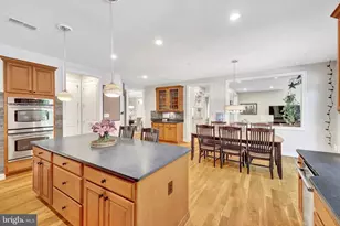 2961 Wilson Ave, Oakton, VA 22124 - Photo 21