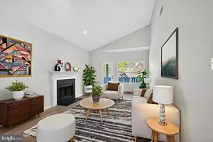 14313 Climbing Rose Way, Centreville, VA 20121 - Photo 9