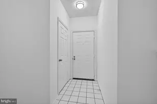 14313 Climbing Rose Way, Centreville, VA 20121 - Photo 3