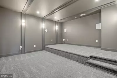 105 Yeonas Drive SW, Vienna, VA 22180 - Photo 55