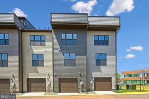 4328 Ellipse Ter, Chantilly, VA 20151 - Photo 3