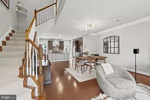 9618 Stockwell Ln, Fairfax, VA 22031 - Photo 9