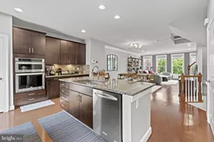 9618 Stockwell Ln, Fairfax, VA 22031 - Photo 11