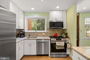 6110 Dorchester St, Springfield, VA 22150 - Photo 19