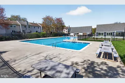 13721 Flowing Brook Court, Chantilly, VA 20151 - Photo 5