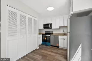 13721 Flowing Brook Ct, Chantilly, VA 20151 - Photo 21