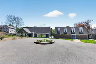 13721 Flowing Brook Ct, Chantilly, VA 20151 - Photo 5