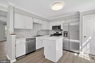 7409 Gadsby Square, Alexandria, VA 22315 - Photo 7