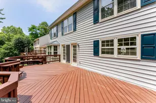 9617 Woodedge Dr, Burke, VA 22015 - Photo 21