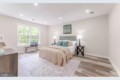 9617 Woodedge Drive, Burke, VA 22015 - Photo 5