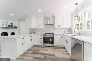 9617 Woodedge Dr, Burke, VA 22015 - Photo 15