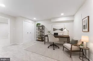 9617 Woodedge Dr, Burke, VA 22015 - Photo 47