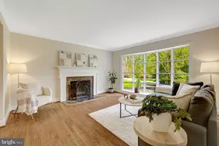 12186 Hickory Knoll Pl, Fairfax, VA 22033 - Photo 5