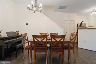 8065 Nicosh Cir Ln, Falls Church, VA 22042 - Photo 19