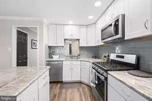 7552 Blanford Ct, Alexandria, VA 22315 - Photo 11