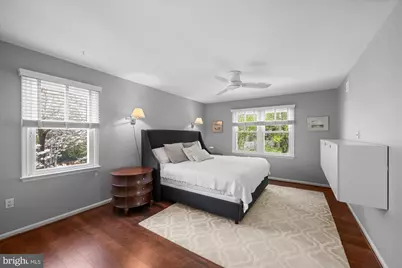 1910 Grand Court, Vienna, VA 22182 - Photo 19