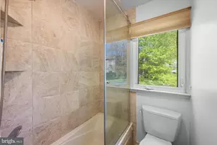 1910 Grand Ct, Vienna, VA 22182 - Photo 29