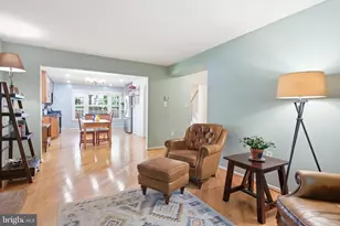 5873 Kara Pl, Burke, VA 22015 - Photo 29