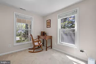 8220 Robey Ave, Annandale, VA 22003 - Photo 37