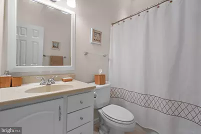 8220 Robey Avenue, Annandale, VA 22003 - Photo 41