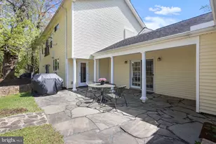 8220 Robey Ave, Annandale, VA 22003 - Photo 43