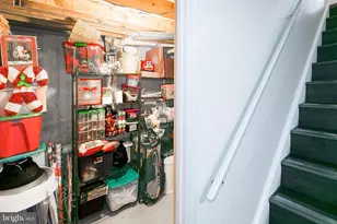 1600 Folley Lick Ct, Herndon, VA 20170 - Photo 39