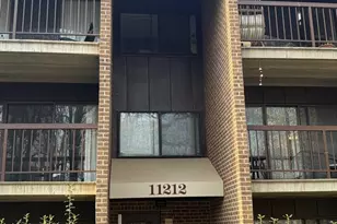 11212 Chestnut Grove Square, Reston, VA 20190 - Photo 1