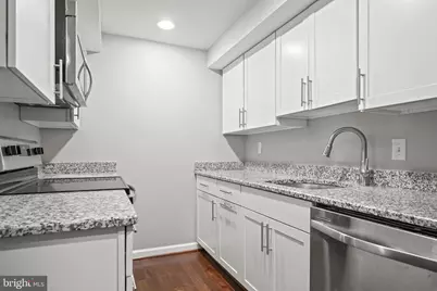 5863 Jacksons Oak Court, Burke, VA 22015 - Photo 9