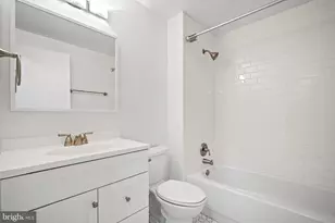 5863 Jacksons Oak Ct, Burke, VA 22015 - Photo 23