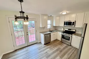 3006 Heritage Springs Ct, Alexandria, VA 22306 - Photo 9