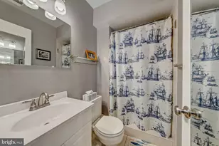 1634 Nathan Ln, Herndon, VA 20170 - Photo 15