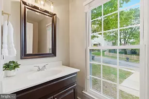 10601 Reed's Landing Cir, Burke, VA 22015 - Photo 27