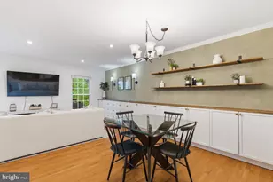 10601 Reed's Landing Cir, Burke, VA 22015 - Photo 11