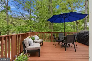 10601 Reed's Landing Cir, Burke, VA 22015 - Photo 37