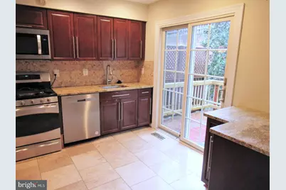 1433 McLean Mews Court, McLean, VA 22101 - Photo 7