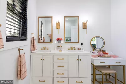 13821 Leighfield Street, Chantilly, VA 20151 - Photo 25