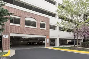 12937 Centre Park Cir, Herndon, VA 20171 - Photo 31