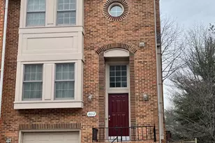 8012 Merry Oaks Ct, Vienna, VA 22182 - Photo 1