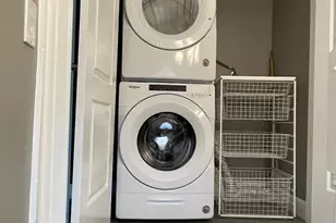 8012 Merry Oaks Ct, Vienna, VA 22182 - Photo 31