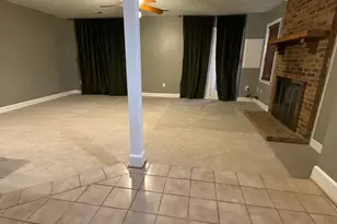 8012 Merry Oaks Ct, Vienna, VA 22182 - Photo 35