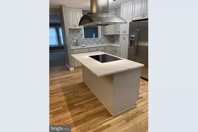 8012 Merry Oaks Court, Vienna, VA 22182 - Photo 11