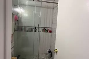 1121 Shannon Pl, Herndon, VA 20170 - Photo 5