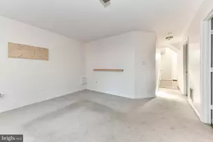 6018 Callaway Ct, Centreville, VA 20121 - Photo 7